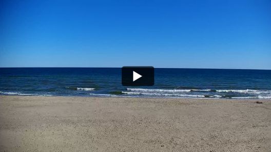 Widok z Kamery na plażę w Jastrzębiej Górze na żywo