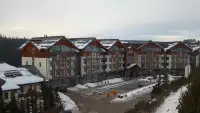 Kamera z widokiem na Hotel Bukovina Resort - luksusowy hotel termy i Spa