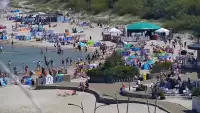 Darłowo - widok na plaże i morze oraz wejście do portu.