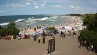 Widok na plażę wschodnią w Darłówku