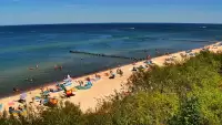 Plaża w Dziwnowie oglądaj w sezonie letnim.