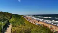Plaża w Dziwnowie oglądaj w sezonie letnim.