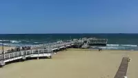 Widok z kamery obrotowej na plaże i morze w Gdańsku Brzeźnie