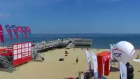 Widok z kamery obrotowej na plaże i morze w Gdańsku Brzeźnie