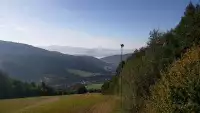 Widok na GÓRĘ ŻAR i kolej linowo-terenową PKL