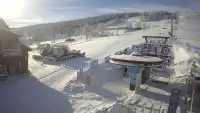 widok z dolnej stacji narciarskiej Gryglówka