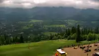 Widok z Kamery na panoramę Tatr.