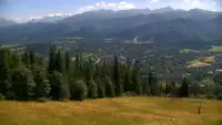 Widok z Kamery na panoramę Tatr.