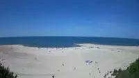 Widok na sztuczną plaże w Jarosławcu