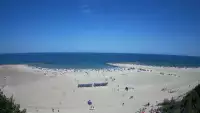 Widok na sztuczną plaże w Jarosławcu