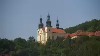 Ujęcie z kamery na Kalwarie Zebrzydowską założoną w pierwszej poł. XVII w.