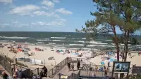 Widok z kamery na plażę w Stegnie to prawdziwa zachęta do wypoczynku.
