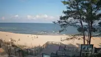 Widok z kamery na plażę w Stegnie to prawdziwa zachęta do wypoczynku.