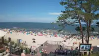 Widok z kamery na plażę w Stegnie to prawdziwa zachęta do wypoczynku.