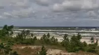 Obraz na żywo z plaży w Karwi