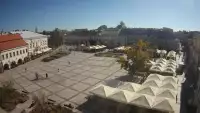 Kamera prezentuje ujęcie na rynek w Kielcach w województwie świętokrzyskim.
