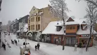 ZAKOPANE - widok z kamery na deptak