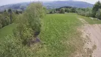Widok na górą część trasy zjazdowej w Laskowa Ski