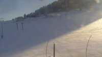 Widok na końcową część trasy zjazdowej w Limanowa Ski