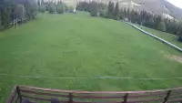 Sprawdź warunki narciarskie z kamery na stok w Małym Cichym.