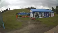 Widok na żywo ze stoku na stacji narciarskiej Master Ski w Tyliczu.