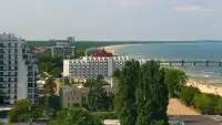 Ujęcie z kamery obrotowej na skwer w Międzyzdrojach