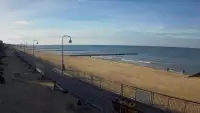 Ujęcie na promenadę i morze w Mielnie.