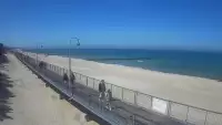 Ujęcie na promenadę i morze w Mielnie.
