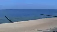 Kamera z widokiem na plażę i promenadę w Mielnie