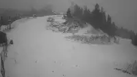 Zdjęcie z kamery na górną stację w ośrodku narciarskim Skolnity ski w Wiśle.