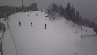 Zdjęcie z kamery na górną stację w ośrodku narciarskim Skolnity ski w Wiśle.