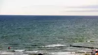 Mielno-Unieście to jeden z najbardziej urokliwych zakątków wybrzeża, gdzie szeroka, złocista plaża spotyka się z leczniczym mikroklimatem. Widok z kamery zainstalowanej na Instytucie Zdrowia Sofra w Mielnie