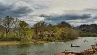 Szczawnica i widok na Dunajec i tratwy flisaków.