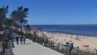 Stegna kamera bulwar, plaża i morze.