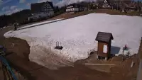 Widok z Kamery na szkółkę narciarską Ski Suche