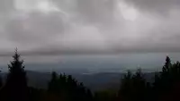 Przepiękny widok z kamery na Turbaczu ze schroniska PTTK.