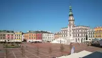 Widok na Rynek Wielki Miasta w ZAMOŚCIU - KAMERA LIVE