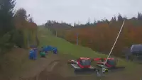 Dolna stacja wyciagu, którym narciarze dotrą na Mały Rachowiec