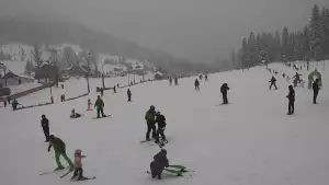 Widok z kamery na stok Biały Krzyż w Szczyrku.