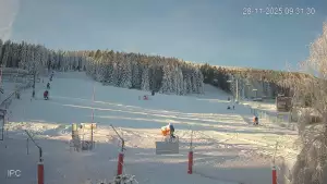 Obraz z kamery online w ośrodku narciarskim Czarna Góra Resort