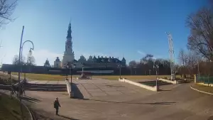 Widok z kamery na Sanktuarium Maryjne i Klasztor Zakonu Paulinów w Częstochowie.