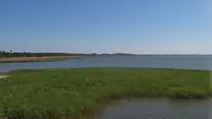 Ujęcie z kamery na promenadę w Dąbkach