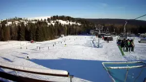 Wyciąg Diament w Kompleksie narciarskim Zieleniec zaprasza na narty.