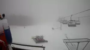 Wyciąg Diament w Kompleksie narciarskim Zieleniec zaprasza na narty.