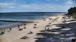 Widok na plażę i morze w Dziwnowie woj. zachodniopomorskie
