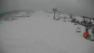 Widok z Kamery na stację narciarską Gryglówka w Zieleńcu