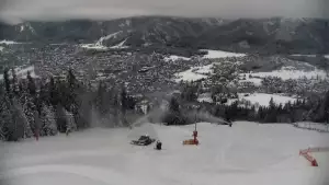 Widok z Kamery na panoramę Tatr.