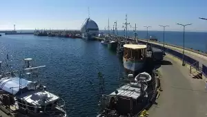 Kamera na bulwar helski plaże półwysep cypel na Helu.