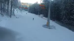 Widok z Kamery trasę narciarską w Karpacz Biały Jar.