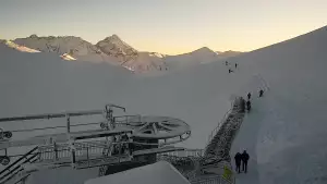 Kamera z Kasprowego Wierchu na czteroosobową kolejkę krzesełkową.